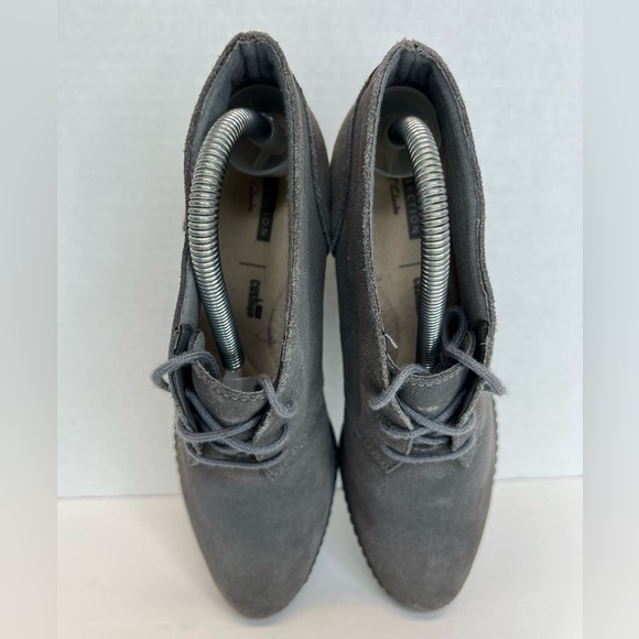 Clarks Collection Womens Hazen Charm Grey Suede Wedge Ankle Booties Sz 7M XLNT! - Picture 9 of 13